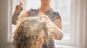 Kıvırcık Saç Kesimi