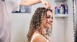 Kıvırcık Saç Kesimi Başakşehir